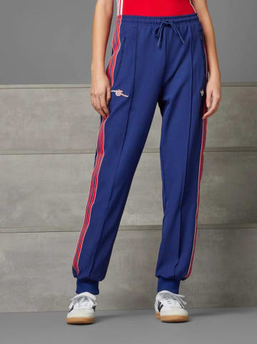 Trendy Adidas Dameskleding: Stijlvol en Sportief post thumbnail image